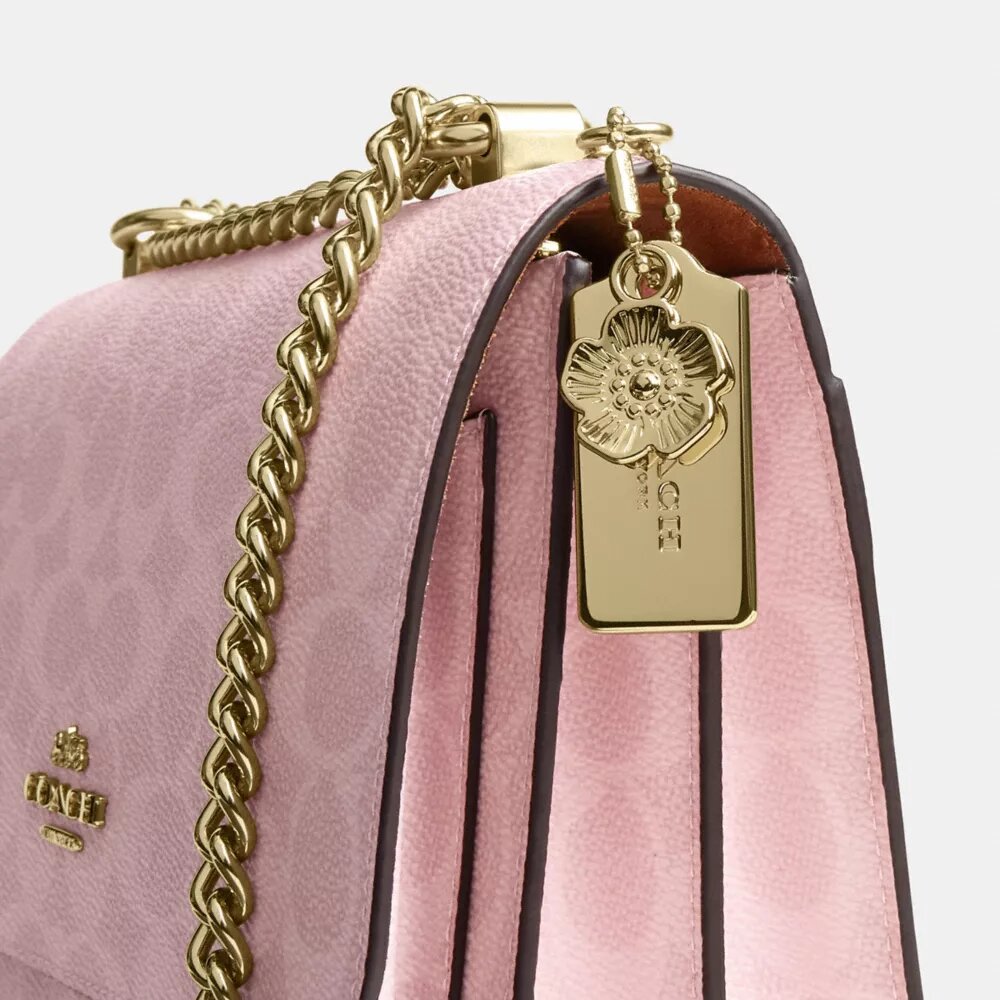 Charms Detaylı Signature Canvas Klare Çapraz Askılı Çanta