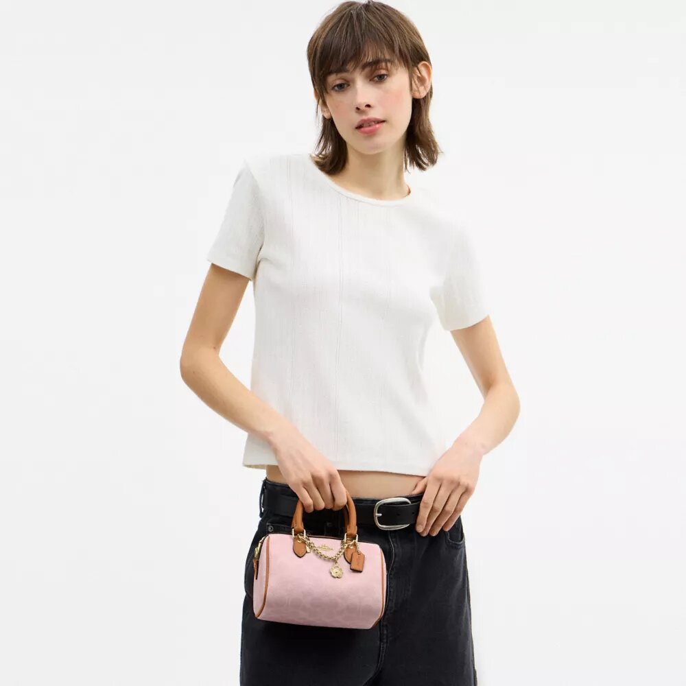 Charms Detaylı Signature Canvas Mini Rowan Çapraz Askılı Çanta