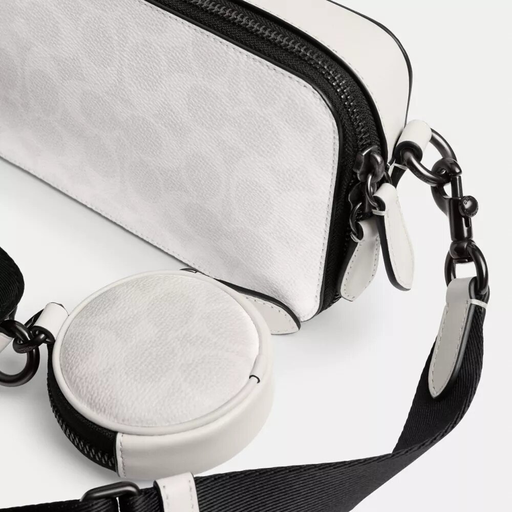 Charter Slim Çapraz Askılı Çanta, Signature Canvas