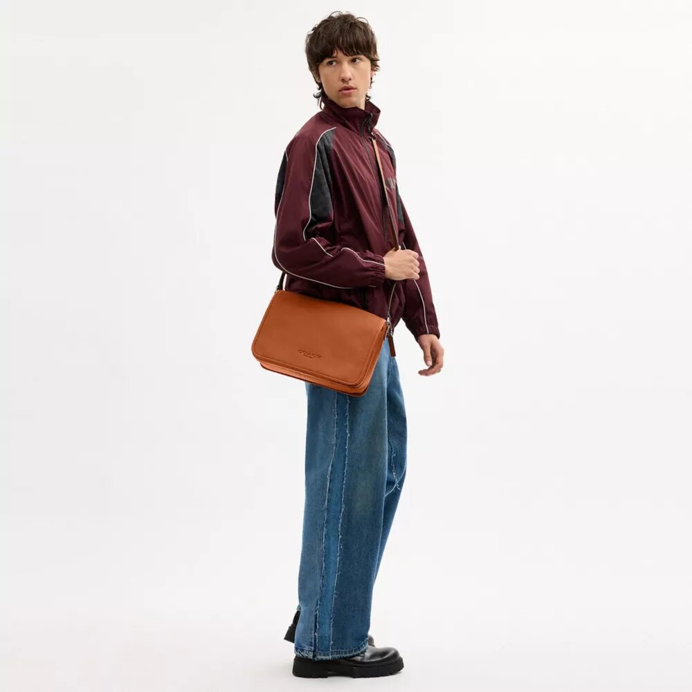 Colby Messenger Çanta 32