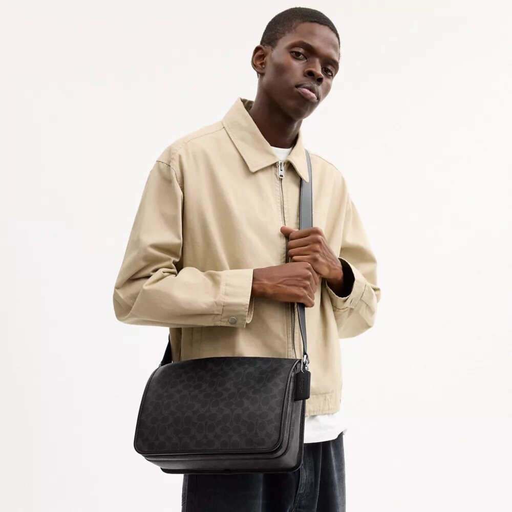 Colby Messenger Çanta 32, Signature Canvas