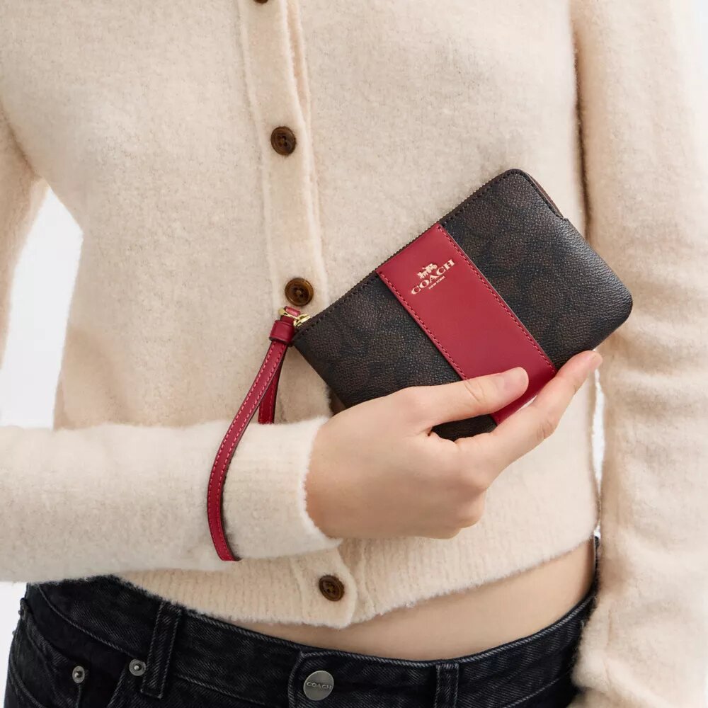 Çizgili Signature Canvas Köşe Fermuarlı Bileklik Çantası