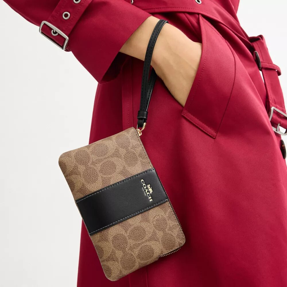 Çizgili Signature Canvas Köşe Fermuarlı Bileklik Çantası