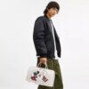 Mickey Mouse'lu Disney X Coach Compass Çanta 35