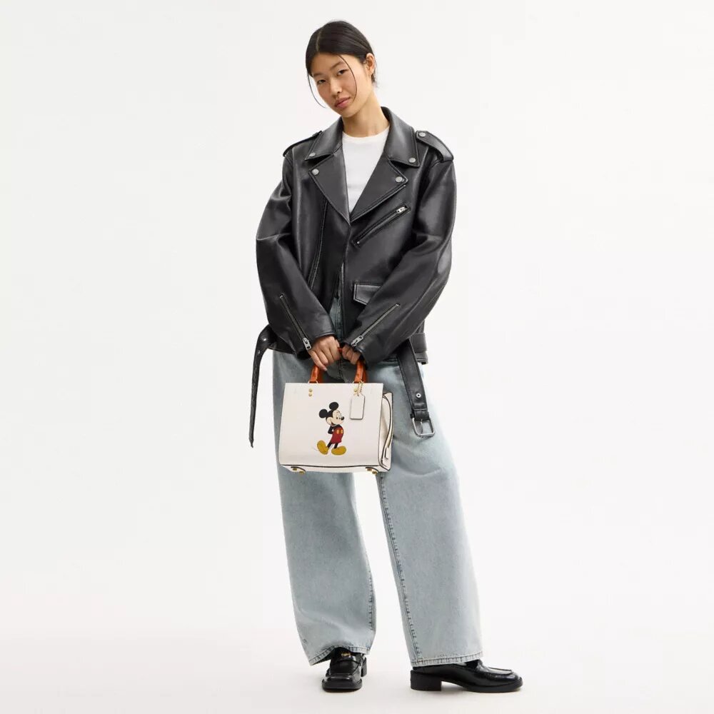 Mickey Mouse'lu Disney X Coach Rogue Çantalar 25