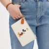 Mickey Mouse'lu Yenilenebilir Deriden Disney X Coach Essential Küçük Bileklik Çantası
