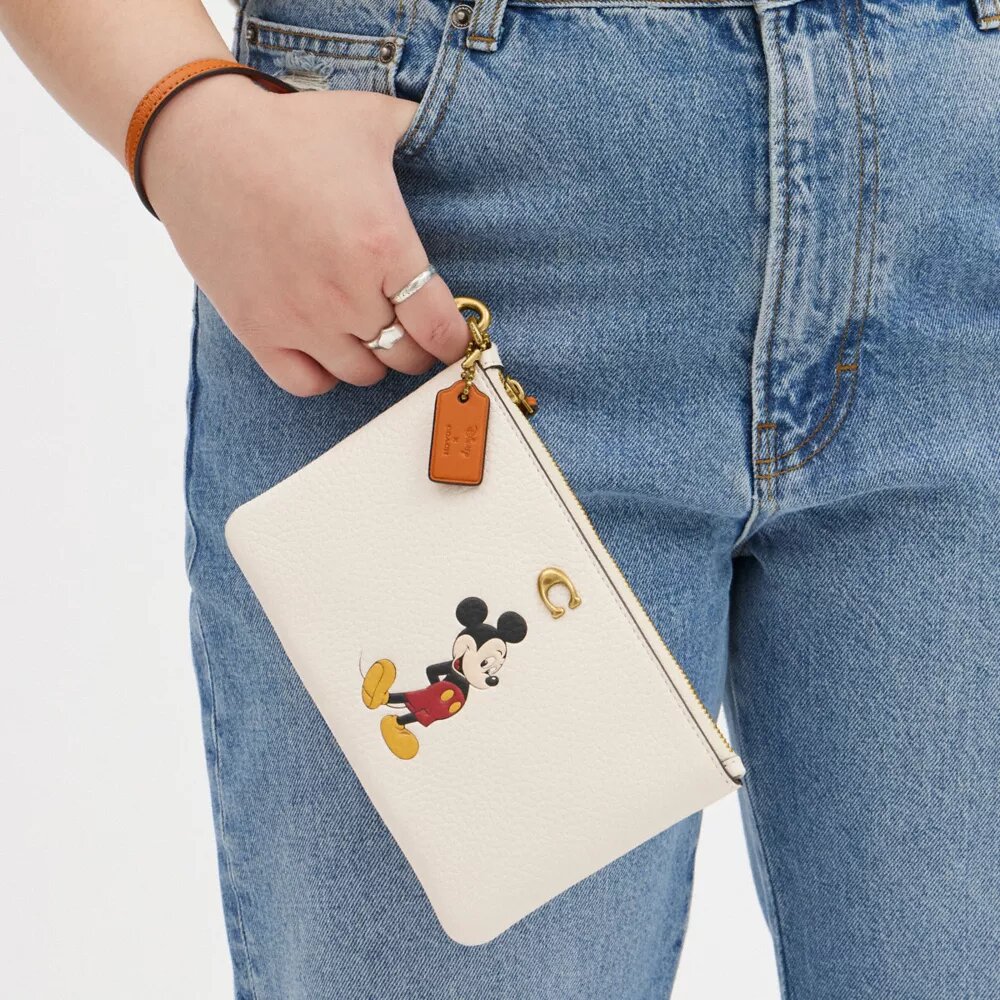 Mickey Mouse'lu Yenilenebilir Deriden Disney X Coach Essential Küçük Bileklik Çantası