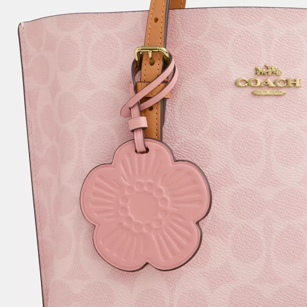 Mollie Tote Çantası 25 inç, Signature Canvas, Süsler