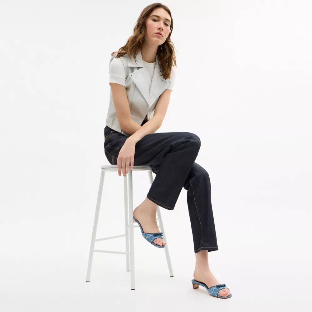 İmza Denim'den Fiyonklu Kitten Topuklu Sandaletler