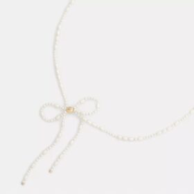 İnci Fiyonklu Choker Kolye