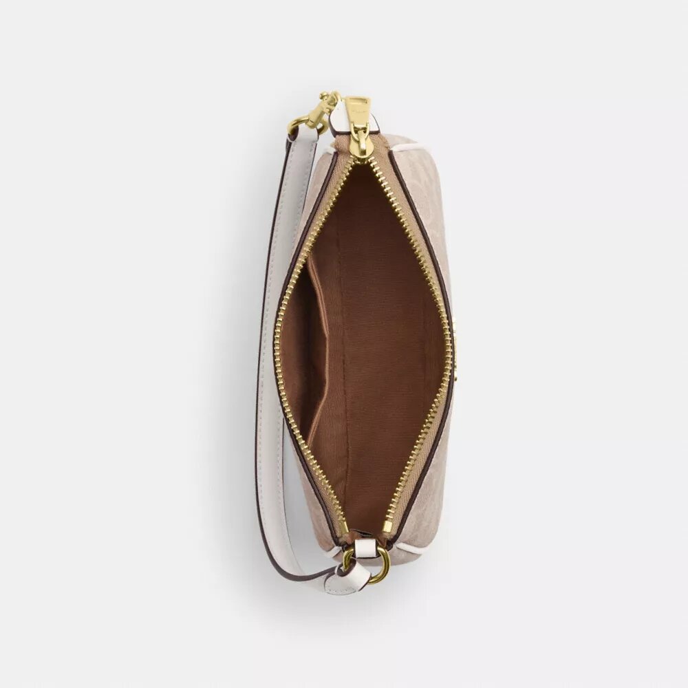 Nolita 19, Signature Canvas