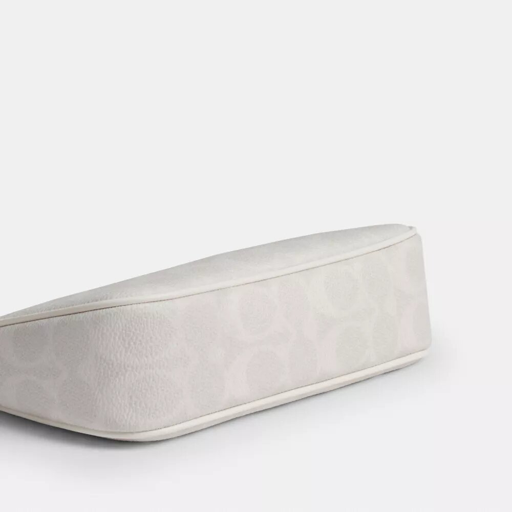 Nolita 19, Signature Canvas