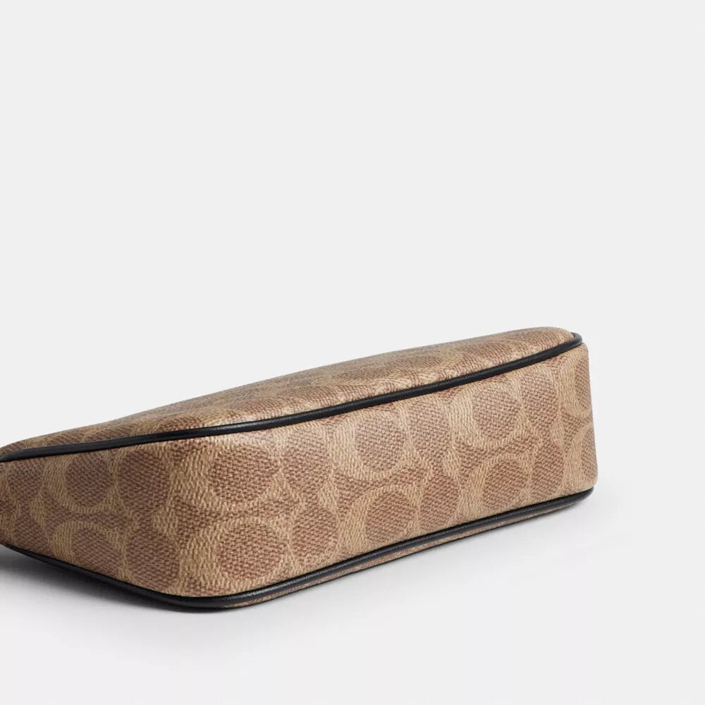 Nolita 19, Signature Canvas