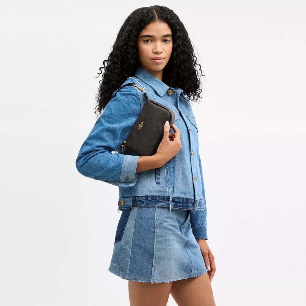 Nolita 19, Signature Canvas