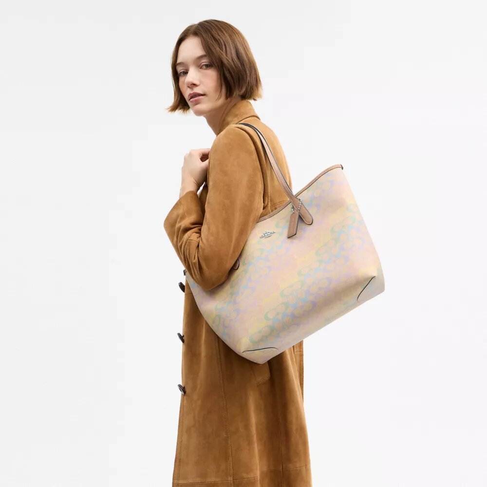 Rainbow Signature Canvas City Tote Çantası