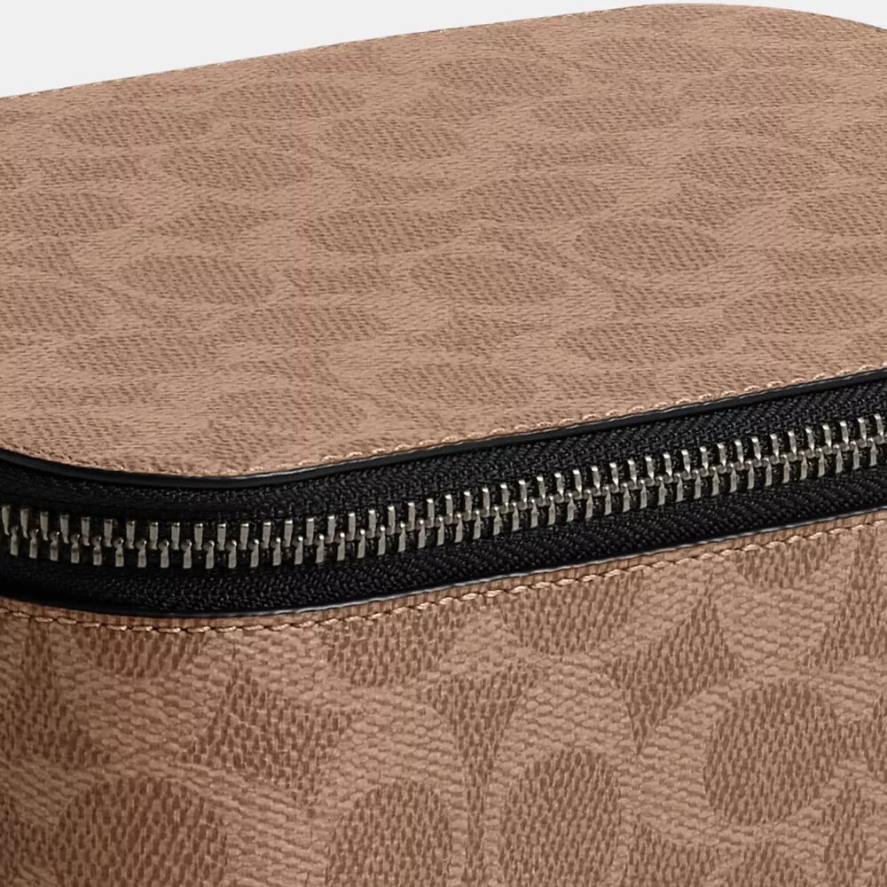 Renk Bloklu Signature Canvas Teknoloji Düzenleyici