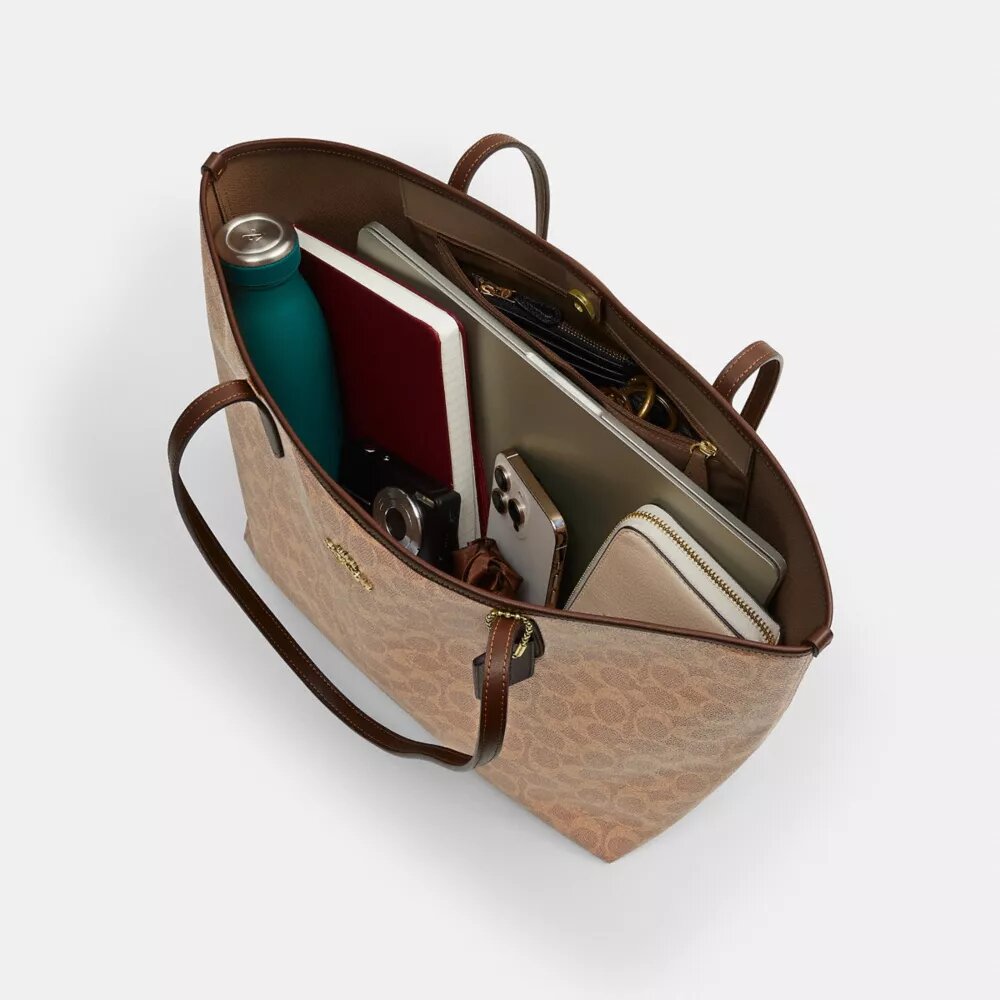 Signature Canvas City Tote Çantası