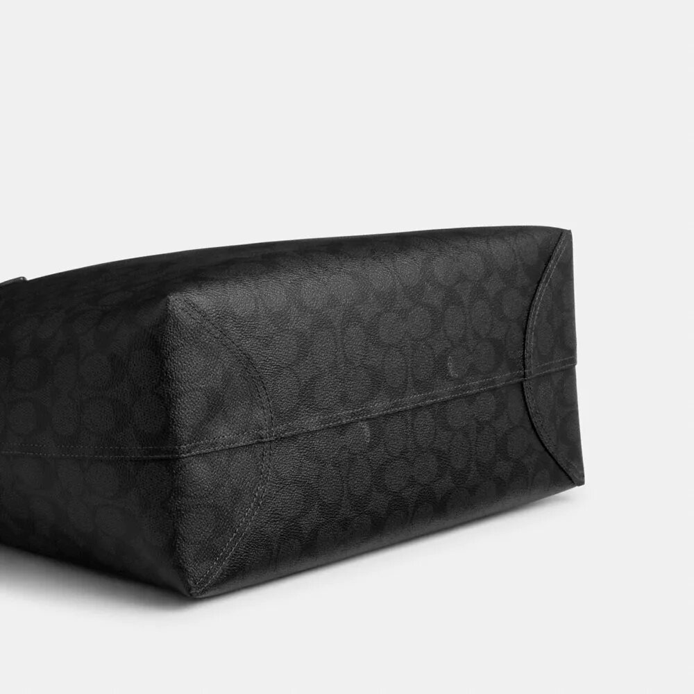Signature Canvas City Tote Çantası