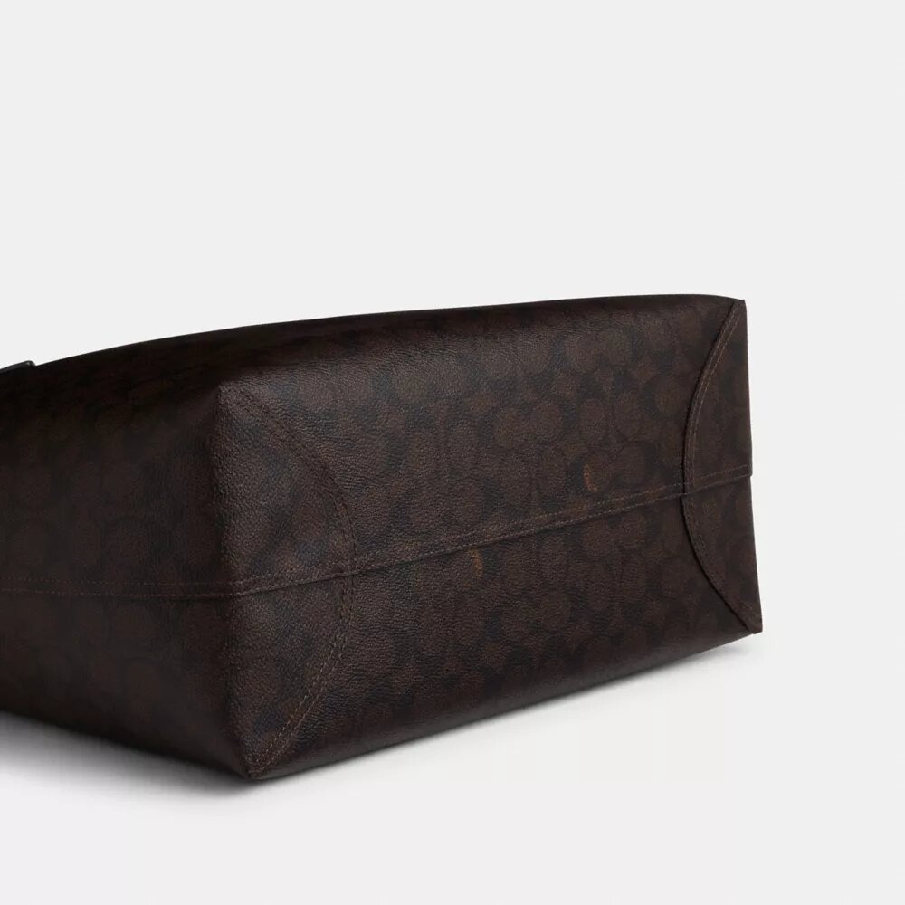 Signature Canvas City Tote Çantası