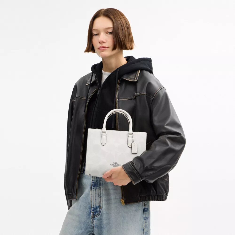 Signature Canvas Maggie Küçük Tote Çantası