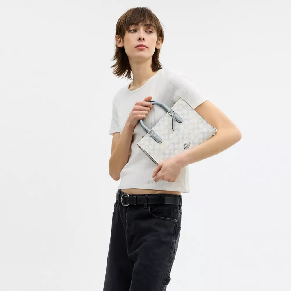Signature Canvas Maggie Küçük Tote Çantası
