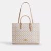 Signature Canvas Maggie Tote Çantası