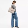 Signature Canvas Maggie Tote Çantası