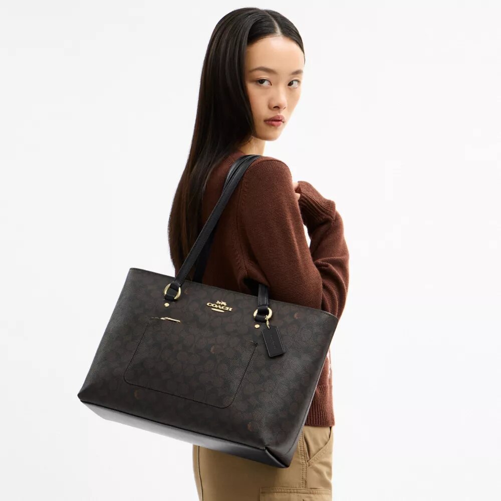 Signature Canvas Station Tote Çantası