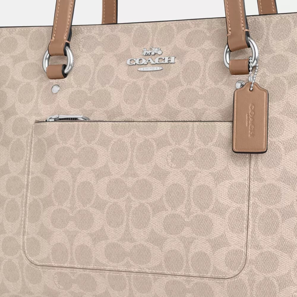 Signature Canvas Station Tote Çantası
