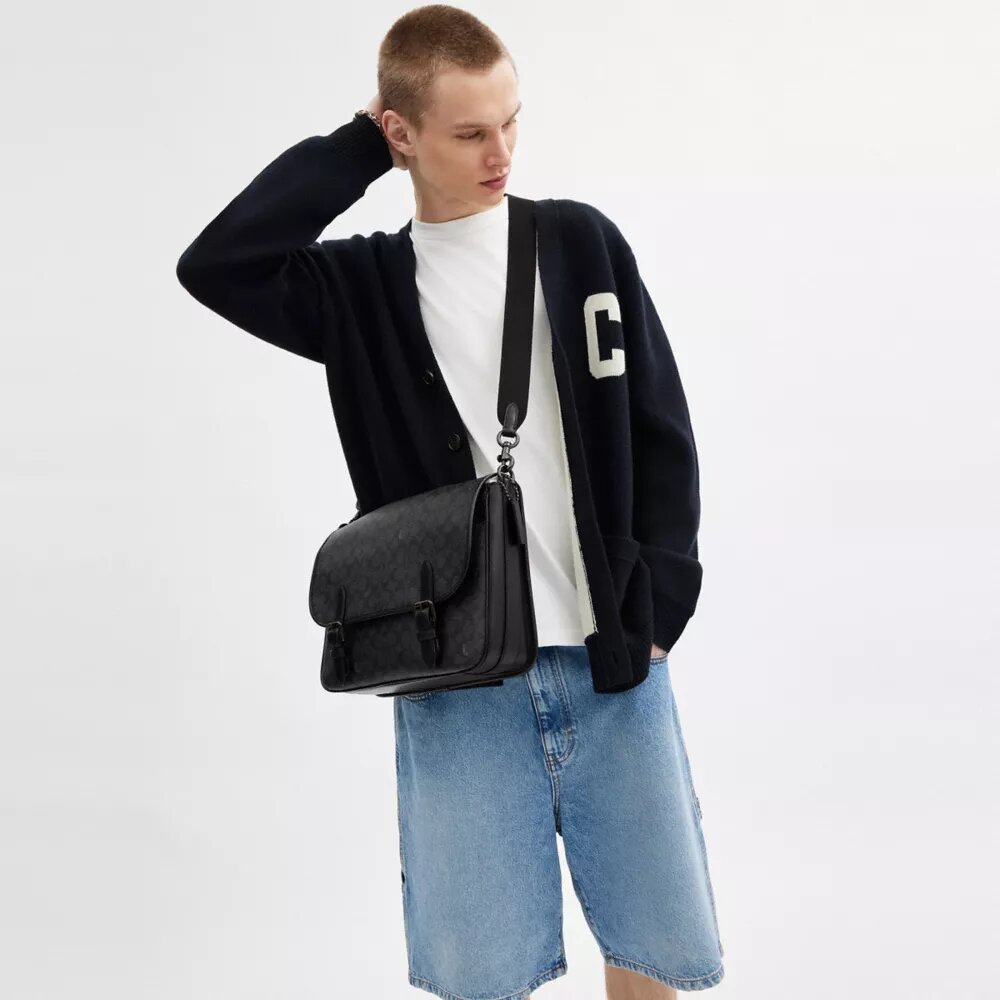 Signature Canvas'tan Hitch Messenger Çanta