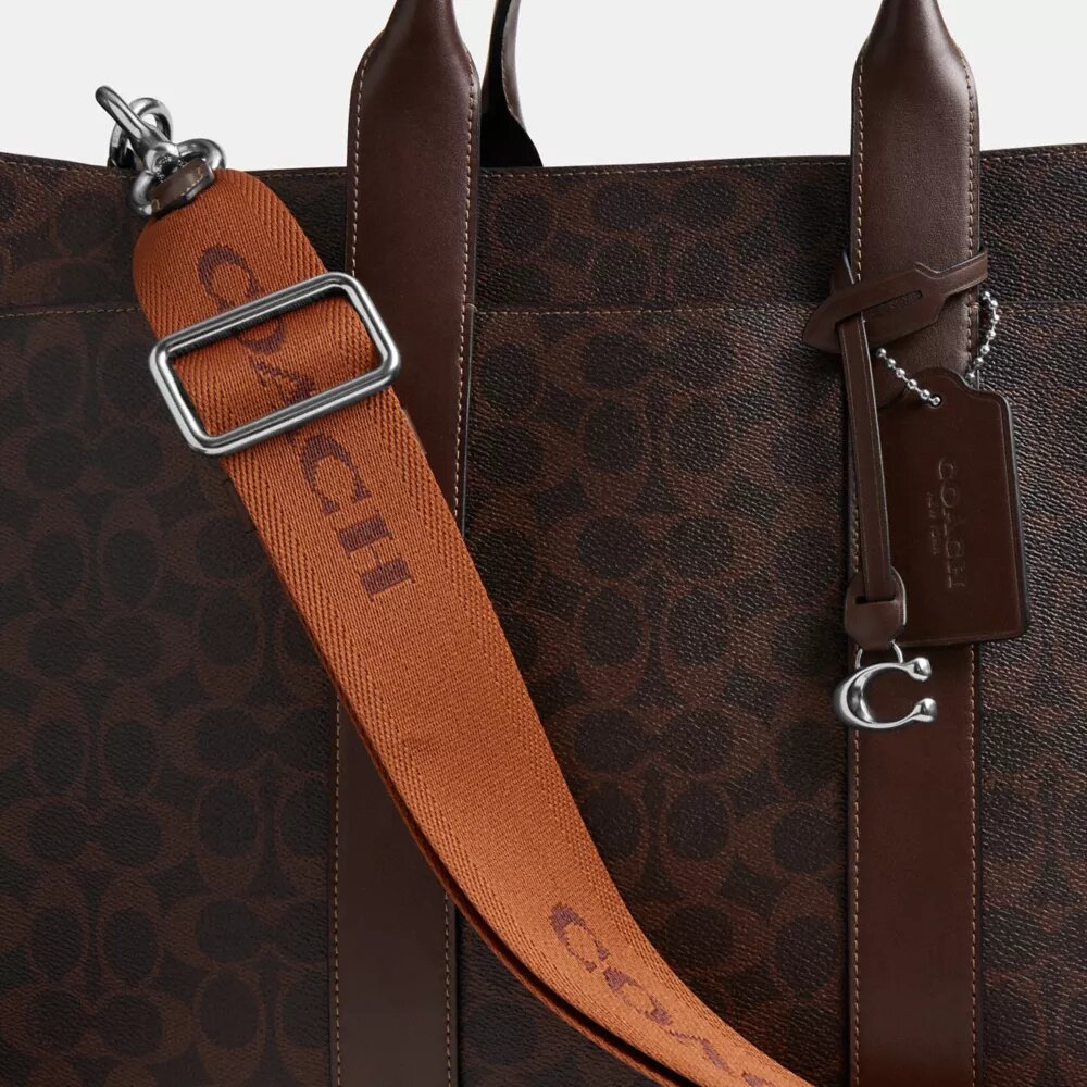 Signature Canvas Wesley Tote