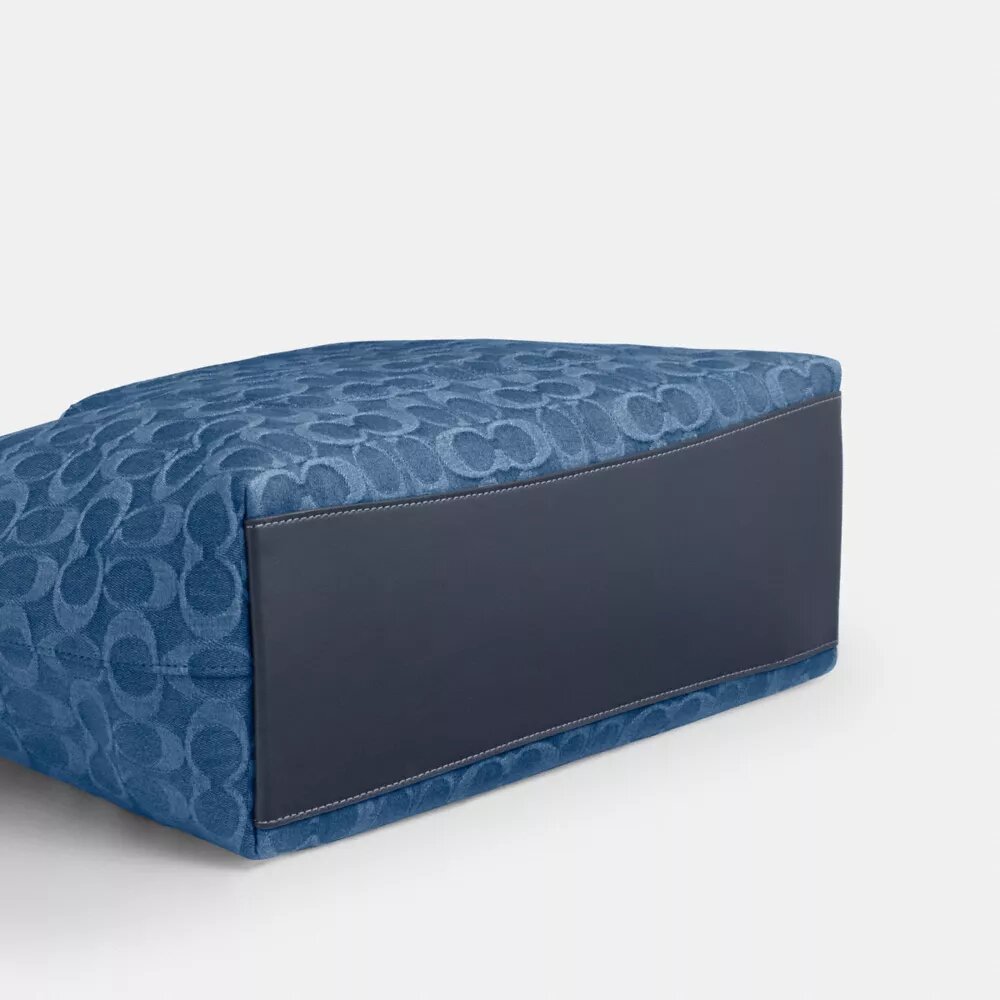 Signature Denim'den Station Tote Çantalar