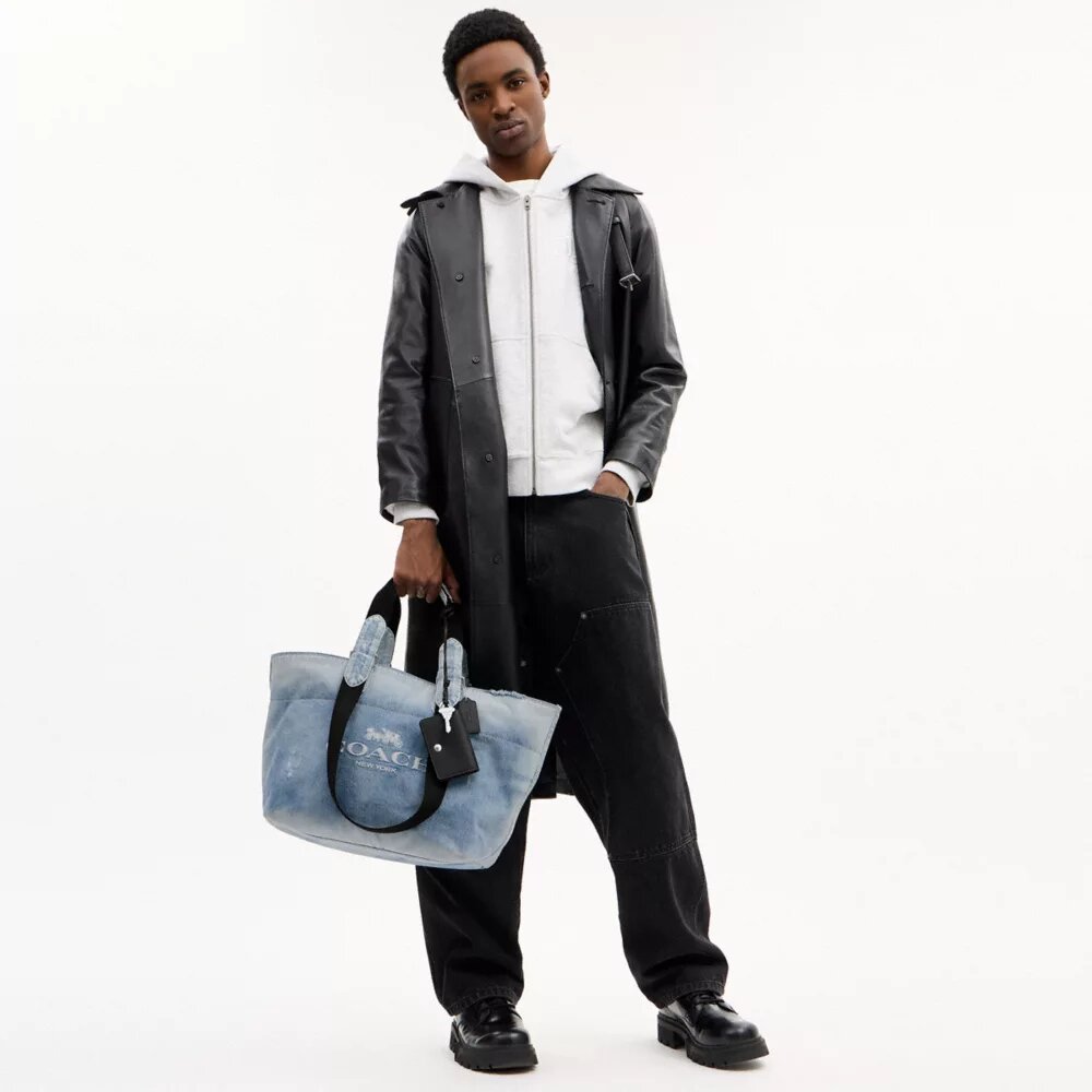 Süsler ile Detaylı Loved Denim Tote Çantası