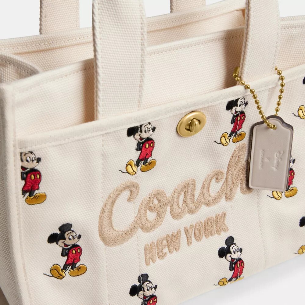 Yenilenebilir Pamuk Kanvas Üzerinde Mickey Mouse Desenli Disney X Coach Cargo Tote Çantası 26
